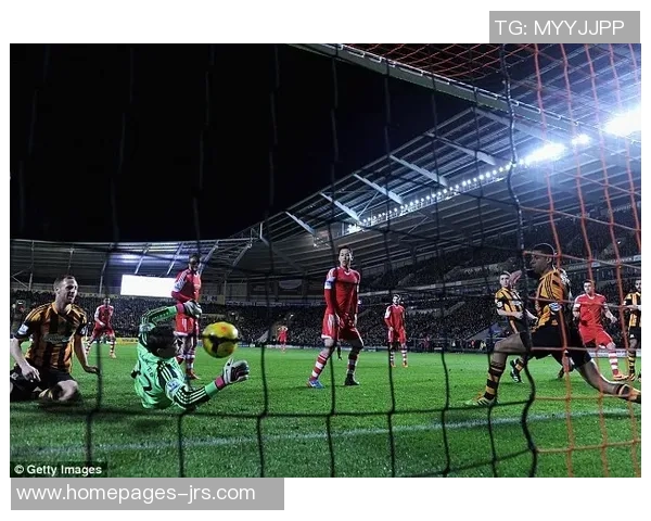 奥德赫与圣徒尔的激烈对决揭示足球战术与团队精神的较量